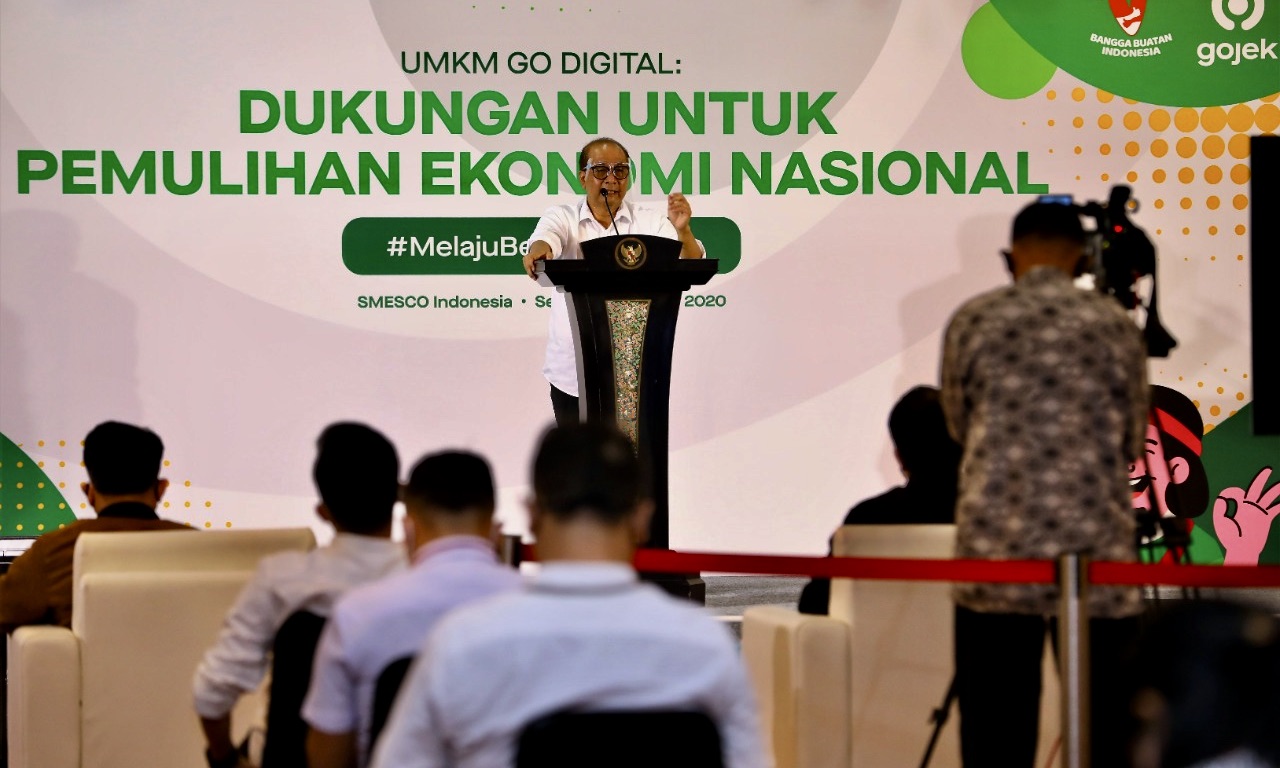 UMKM Desa Sangga Go Digital: Pelatihan Pemasaran Online Sukses Digelar